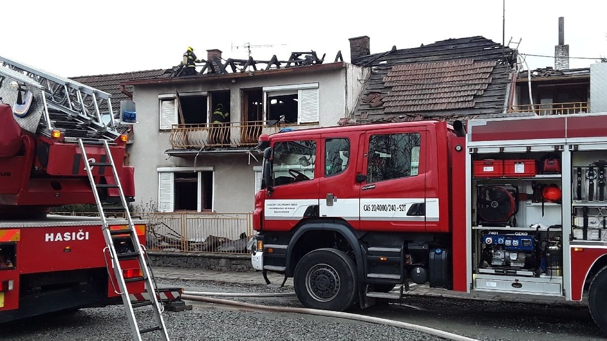Požár zničil na Brněnsku rodinný dům